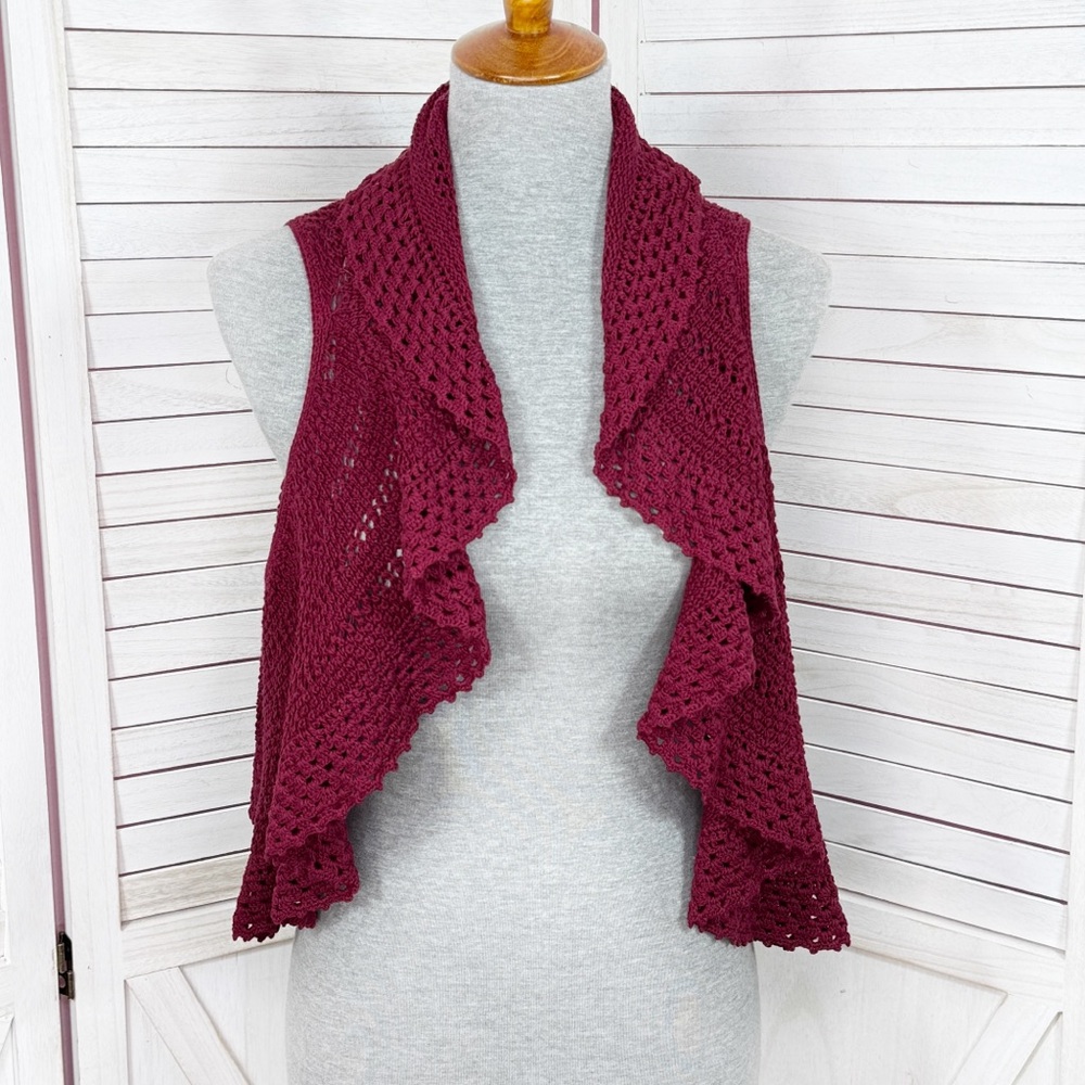 BCBGMaxazria Crochet Shrug Sweater Vest Burgundy Cherry Red Medium‎ Large